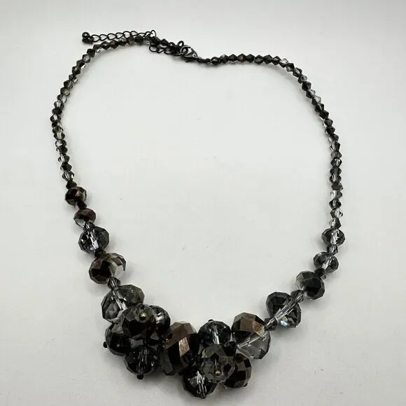 Stunning faceted black/dark gray crystal beaded necklace! - Picture 4 of 12